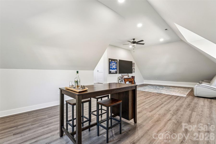 Large Bonus Space Large Bonus Space