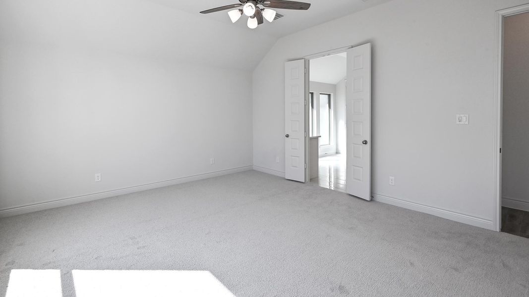 Spacious, unfurnished interior of a new home in La Cima 50', San Marcos (Image 19). Spacious, unfurnished interior of a new home in La Cima 50', San Marcos (Image 19).