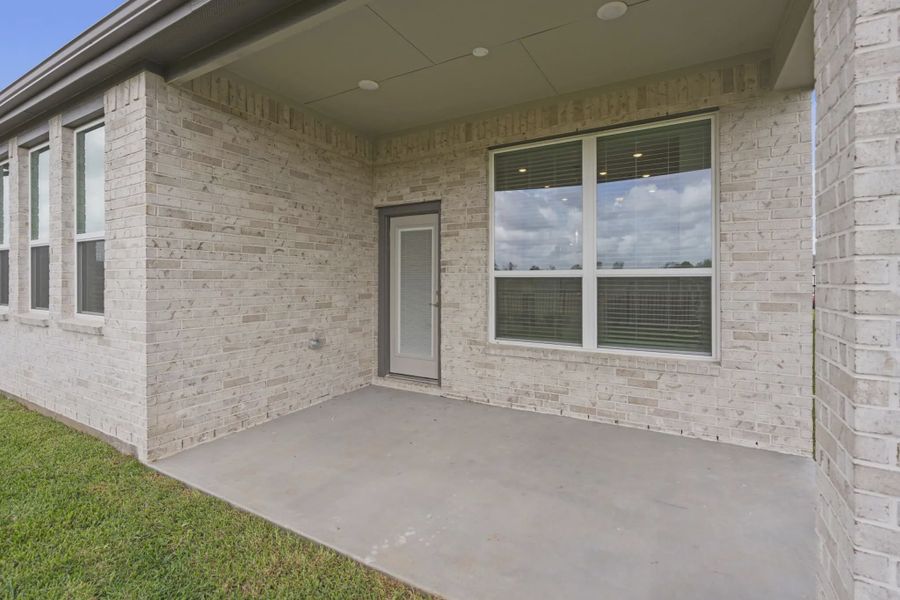 Representative exterior details of a home built from the Durango by Chesmar Homes in Sienna 45', Missouri City (Image 3).