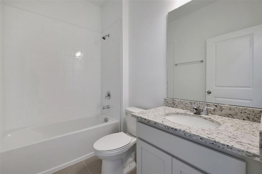 Furnished interior view inside a new home in Seaport Village, Tavares (Image 8).