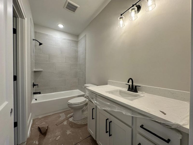 Wilshire A Bathroom 5 Wilshire A Bathroom 5