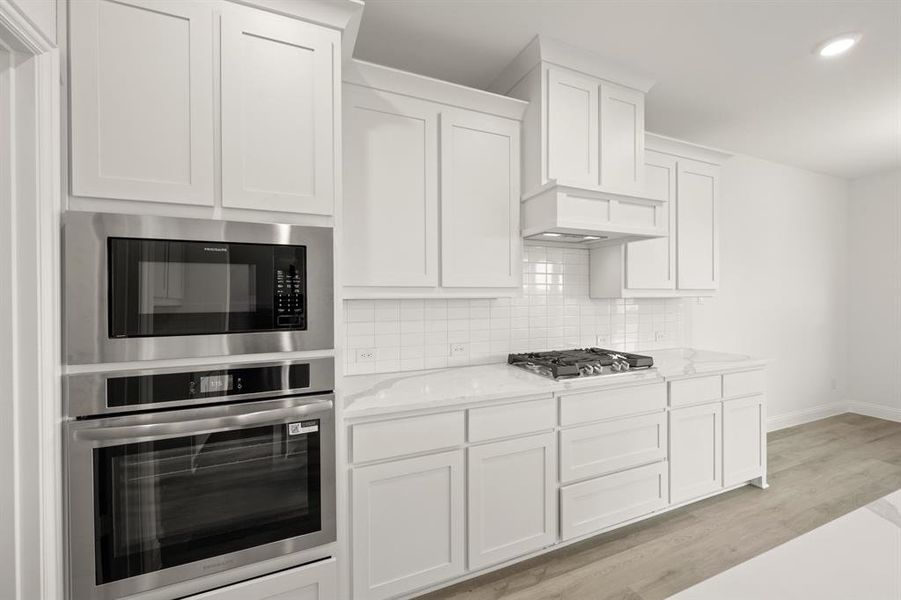 4329 KNight- Kitchen-3