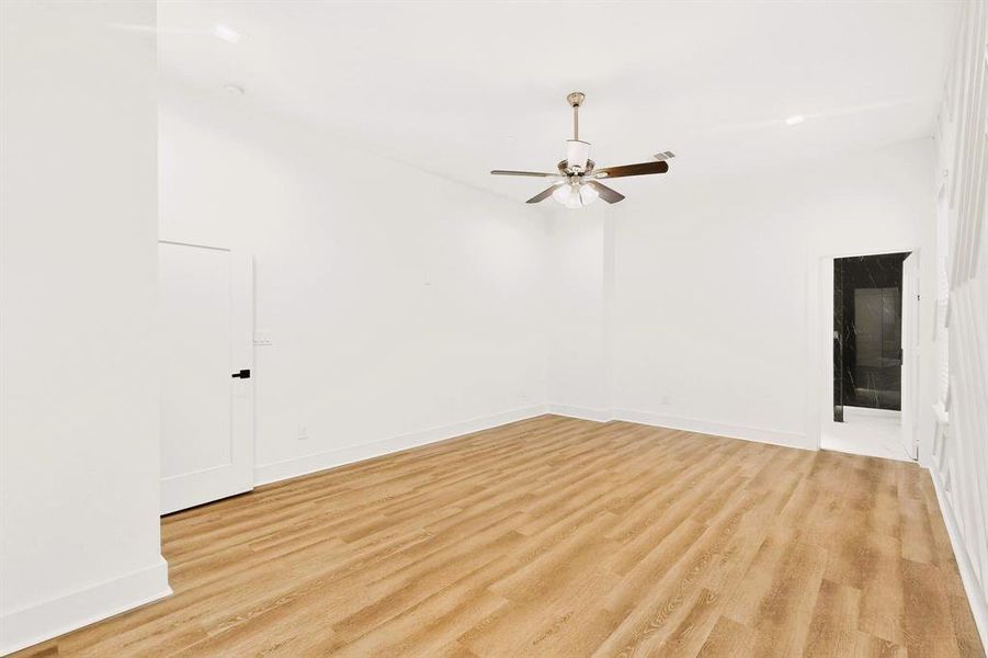 Spacious, unfurnished interior of a new home in , Dallas (Image 32). Spacious, unfurnished interior of a new home in , Dallas (Image 32).