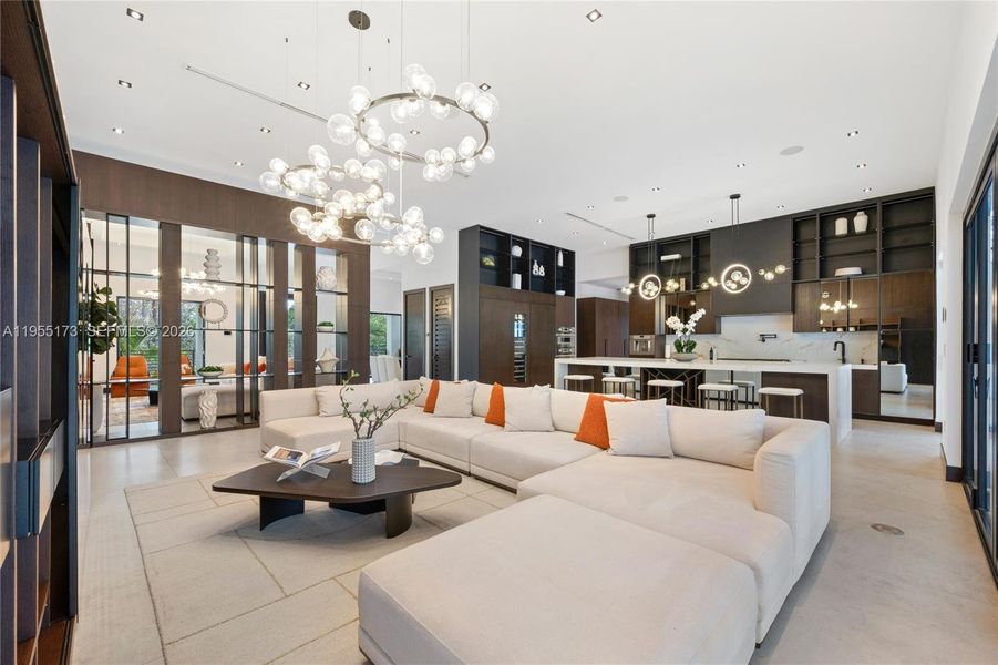 Community amenities in , Pinecrest (Image 35).