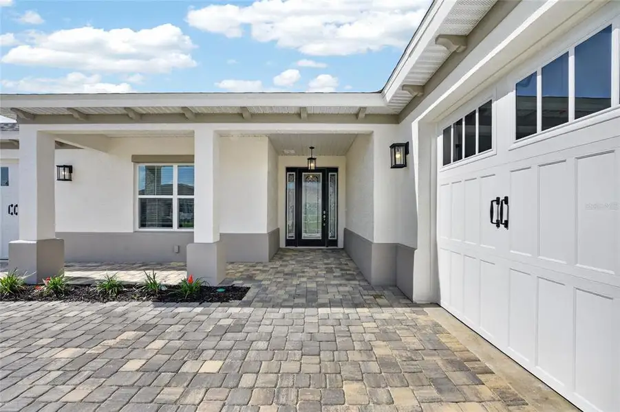 Exterior details and patio area of a home in , Ocala (Image 3).