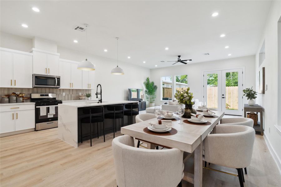 Enjoy the new design with light colors and earthy tones, creating a warm and inviting atmosphere throughout the space.