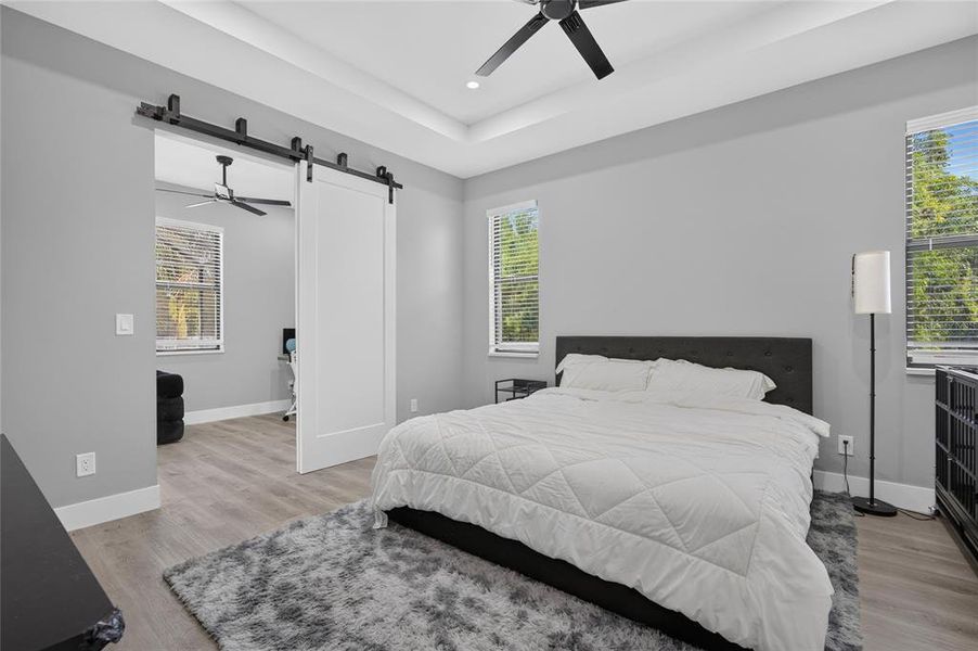 Furnished interior view inside a new home in , Cape Coral (Image 20).