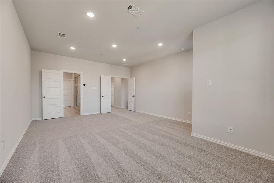 Spacious, unfurnished interior of a new home in Wade Settlement Townhomes, Frisco (Image 27).
