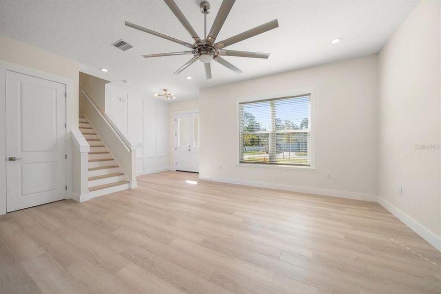 Spacious, unfurnished interior of a new home in , Largo (Image 51).