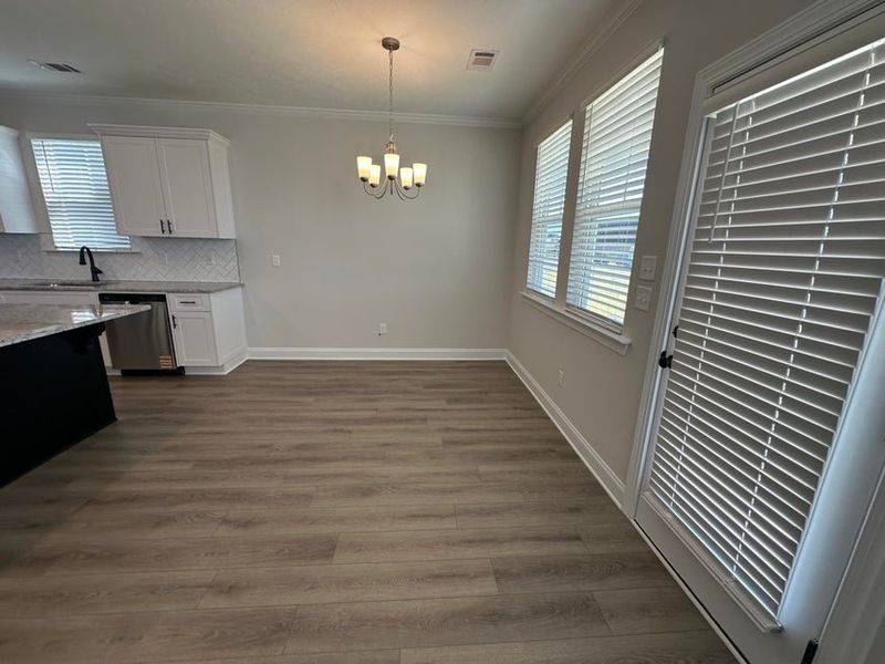 Spacious, unfurnished interior of a new home in Windsor, North Augusta (Image 13).