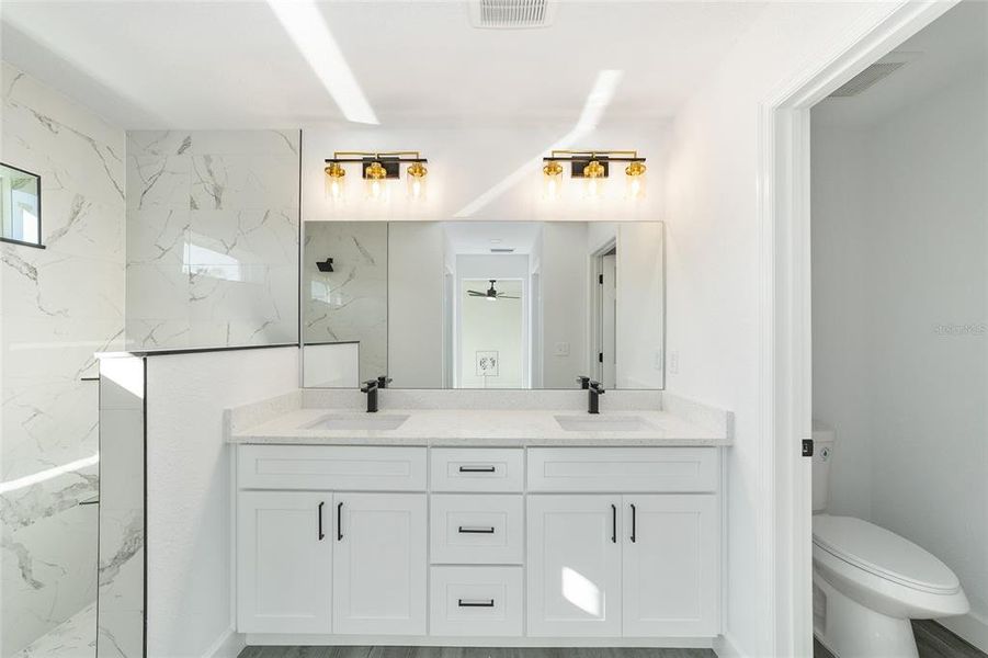 Furnished interior view inside a new home in , Ocala (Image 10).