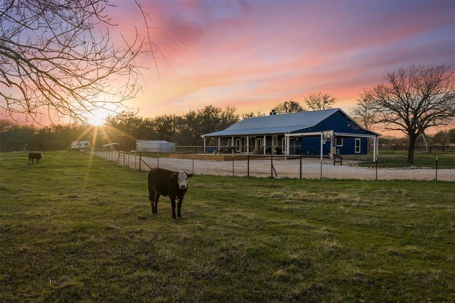 Community amenities in , Valley Mills (Image 22). Community amenities in , Valley Mills (Image 22).