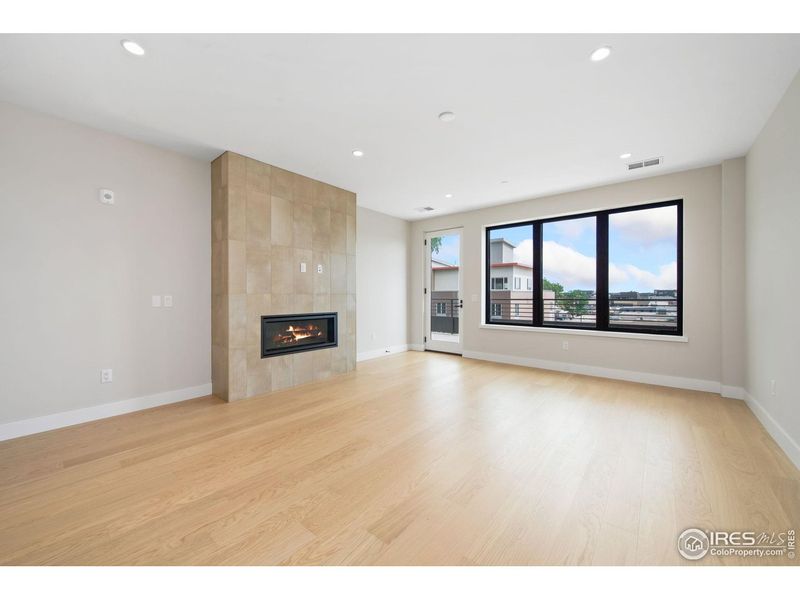 Spacious, unfurnished interior of a new home in , Loveland (Image 27).