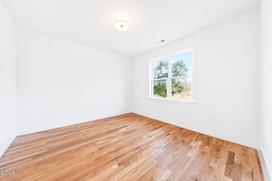 40-web-or-mls-7829 Penny Road (44 of 59) 40-web-or-mls-7829 Penny Road (44 of 59)