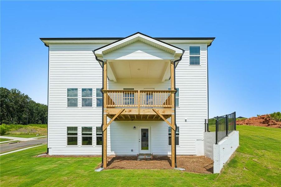 Exterior details and patio area of a home in River Pointe, Monroe (Image 29).