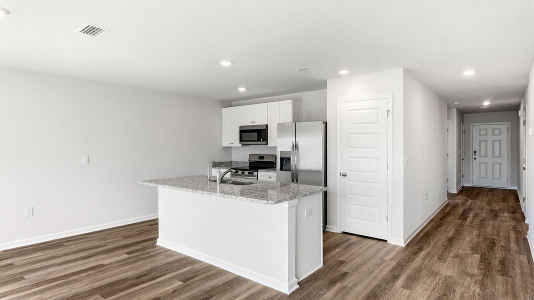 Furnished interior view inside a new home in Liberty, Panama City (Image 7).
