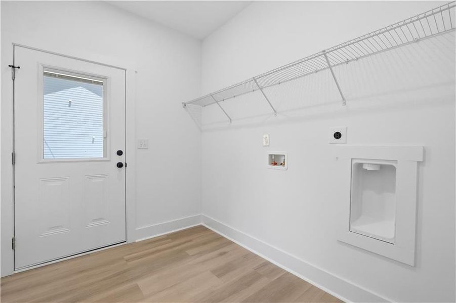 Spacious, unfurnished interior of a new home in , Atlanta (Image 14). Spacious, unfurnished interior of a new home in , Atlanta (Image 14).