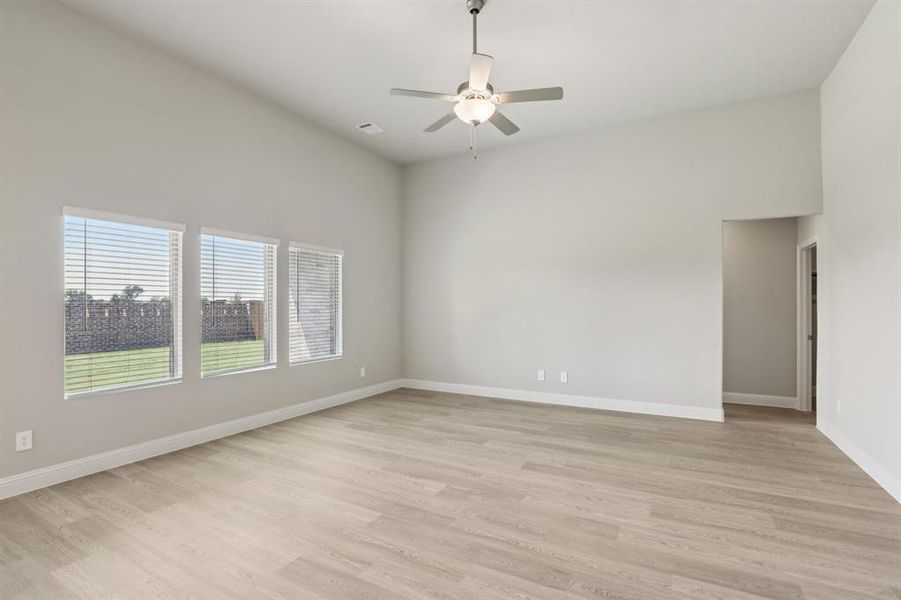 Photo is not of the actual home, but is an inspirational photo of builder’s model home and may depict options, furnishings, and/or decorator features that are not included.