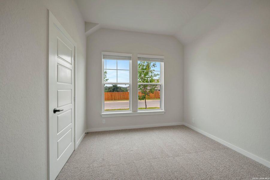 Spacious, unfurnished interior of a new home in Meyer Ranch – Select Reserve Series, New Braunfels (Image 22). Spacious, unfurnished interior of a new home in Meyer Ranch – Select Reserve Series, New Braunfels (Image 22).
