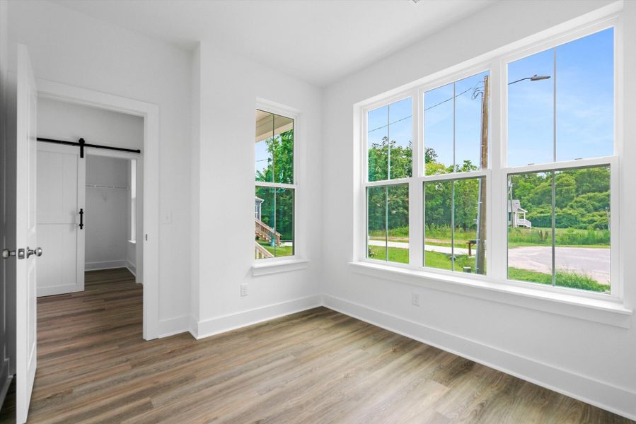 Spacious, unfurnished interior of a new home in , Charleston (Image 33).