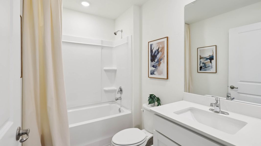 Representative furnished interior of a home built from the Freeport II by D.R. Horton in Somerset Bay, Spring Hill (Image 24). Representative furnished interior of a home built from the Freeport II by D.R. Horton in Somerset Bay, Spring Hill (Image 24).