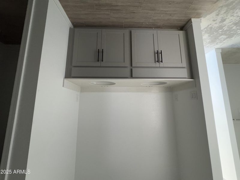 20 - Primary Bath Quartz Counters 20 - Primary Bath Quartz Counters