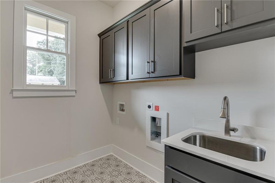 Furnished interior view inside a new home in , Buford (Image 15).