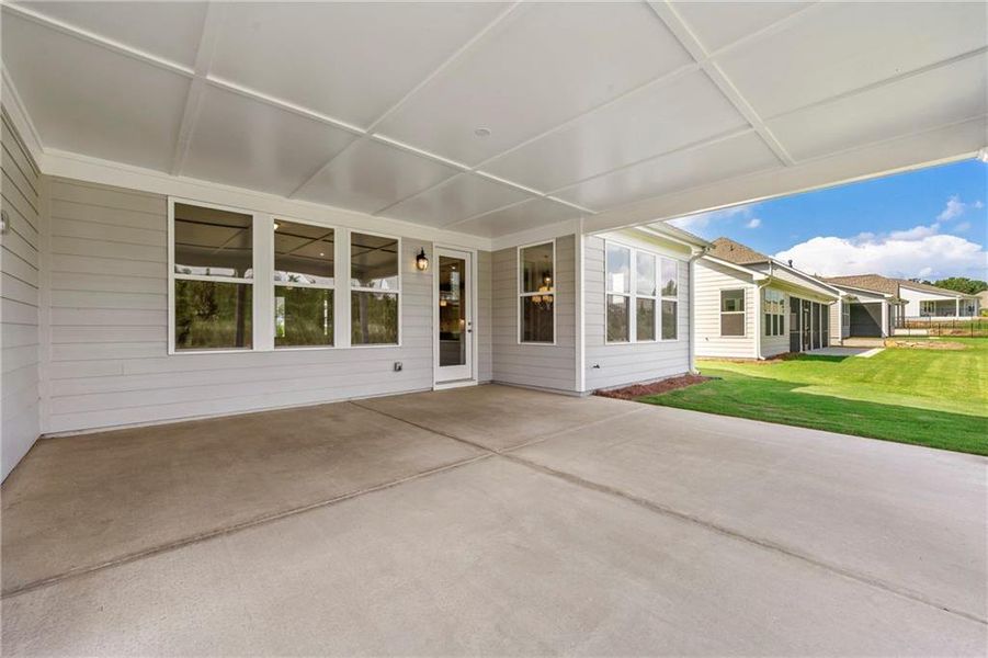 Image 41 of a home in Cresswind Georgia at Twin Lakes.