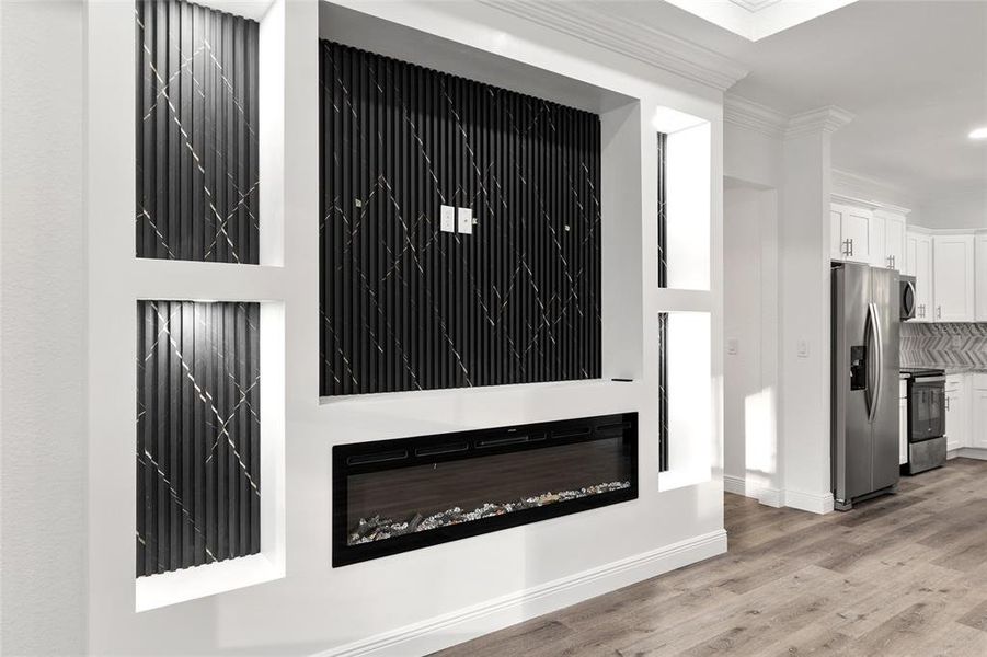 Furnished interior view inside a new home in , Dunnellon (Image 10).