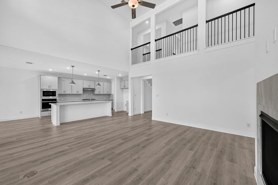 Spacious, unfurnished interior of a new home in The Ridge at Northlake, Northlake (Image 14).