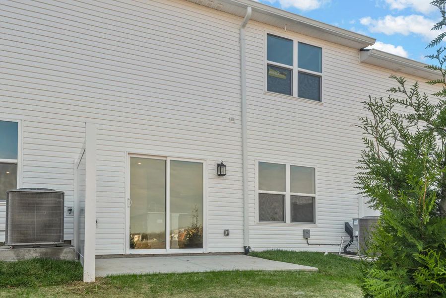 The Blackwell B Outdoor Living Area