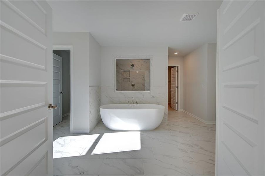Furnished interior view inside a new home in Riverbend Overlook, Fayetteville (Image 5).