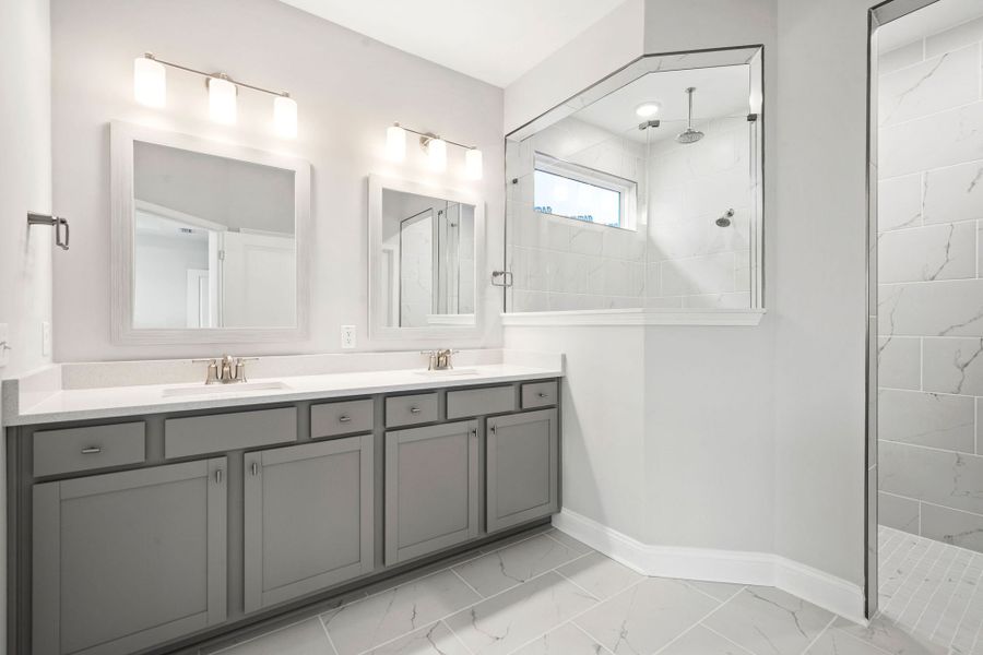 Furnished interior view inside a new home in Del Webb Savannah at Heartwood, Richmond Hill (Image 7).