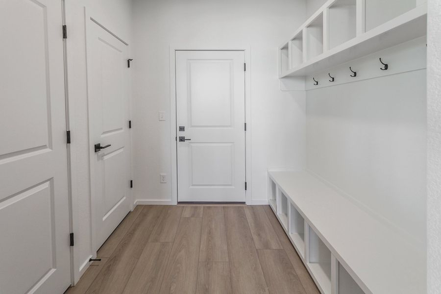 Spacious, unfurnished interior of a new home in Trailside, Timnath (Image 35).