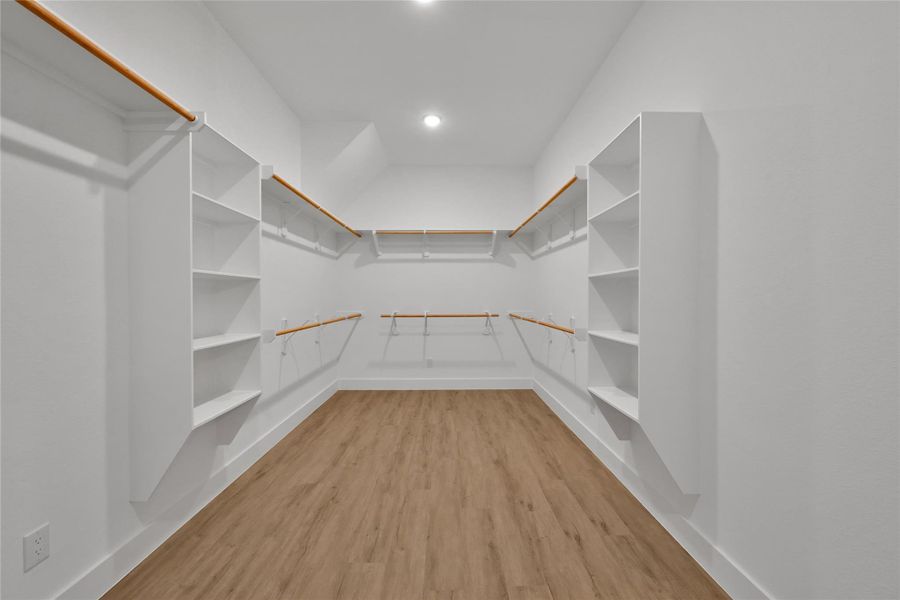 Spacious, unfurnished interior of a new home in , Magnolia (Image 14).