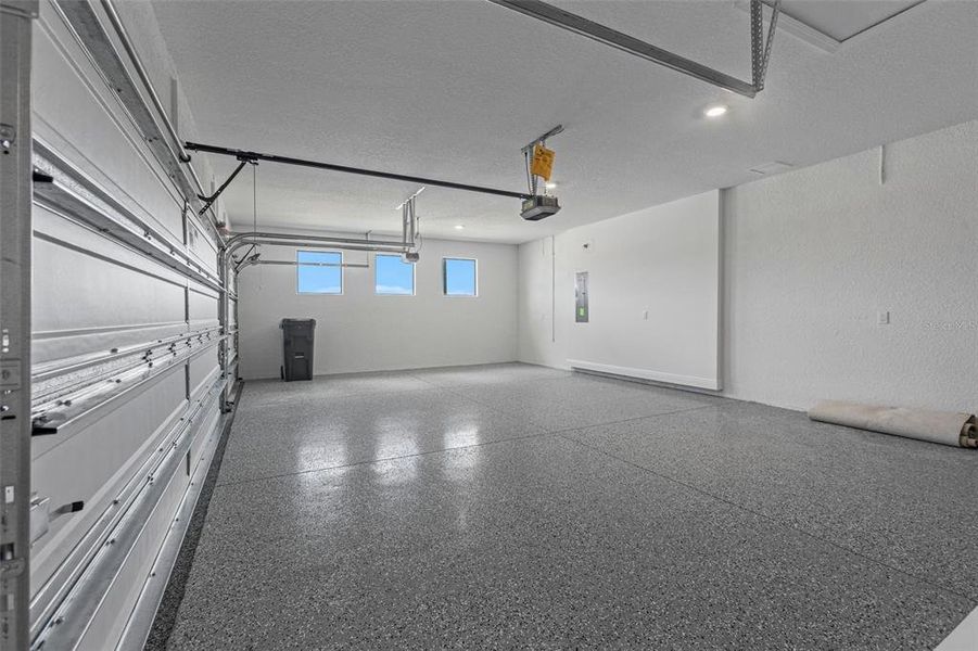 Spacious, unfurnished interior of a new home in Woodland Preserve, Parrish (Image 14).