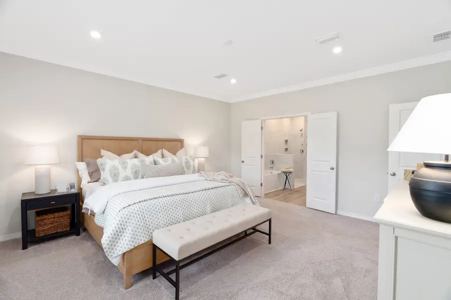 Representative furnished interior of a home built from the Miramar by Maronda Homes in Villa Pass, Groveland (Image 15).
