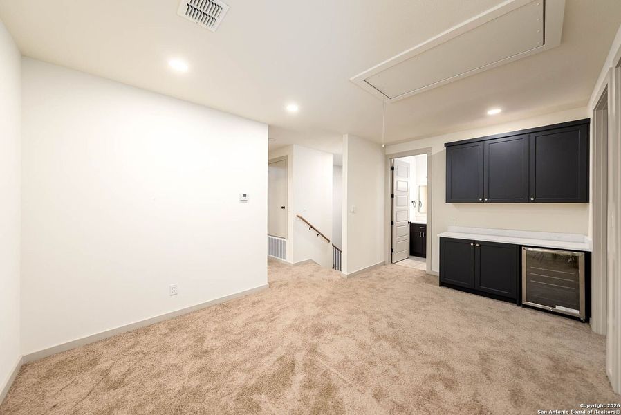 Spacious, unfurnished interior of a new home in , San Antonio (Image 20).