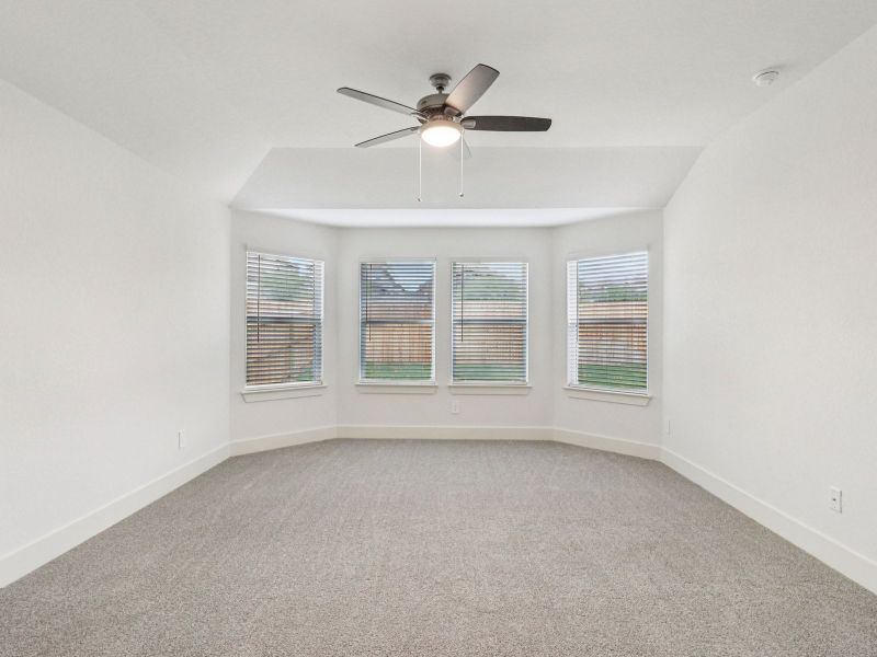 Spacious, unfurnished interior of a new home in Sagebrooke - Classic Series, San Antonio (Image 16).