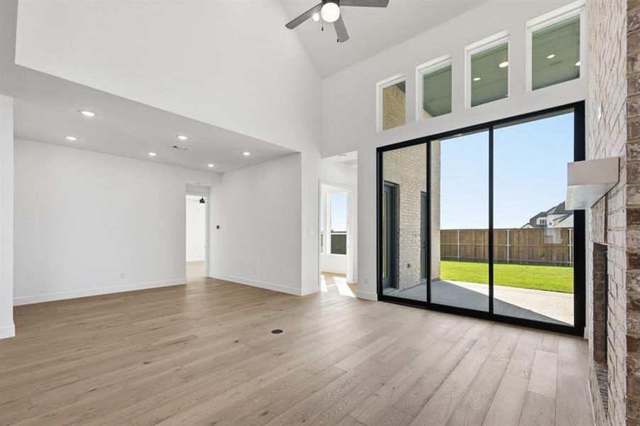 Spacious, unfurnished interior of a new home in Quail Hollow: 72ft. lots, Rockwall (Image 12).