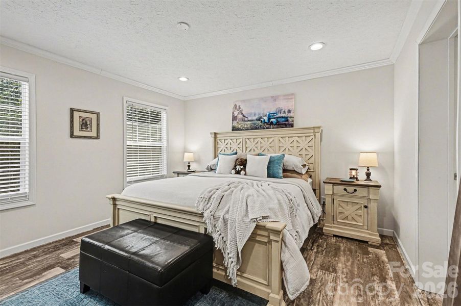 Furnished interior view inside a new home in , Lincolnton (Image 21).