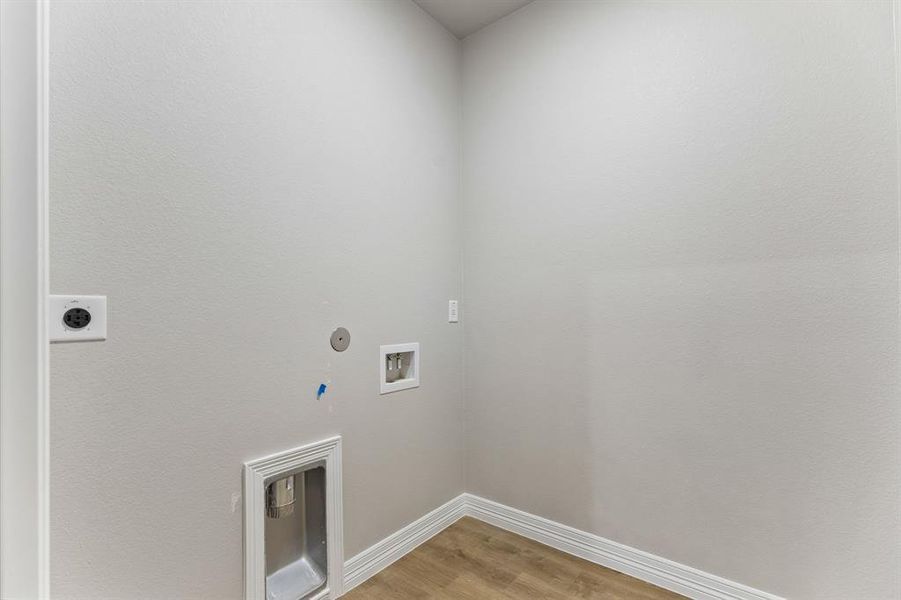 Spacious, unfurnished interior of a new home in , Killeen (Image 15).