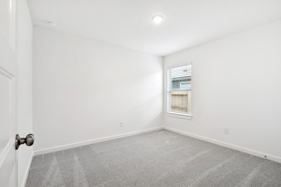 Spacious, unfurnished interior of a new home in Indian Springs, Crosby (Image 13).