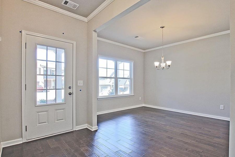 Spacious, unfurnished interior of a new home in , Crawford (Image 17).