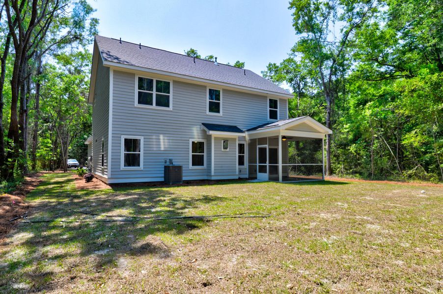 Exterior details and patio area of a home in , Charleston (Image 25).