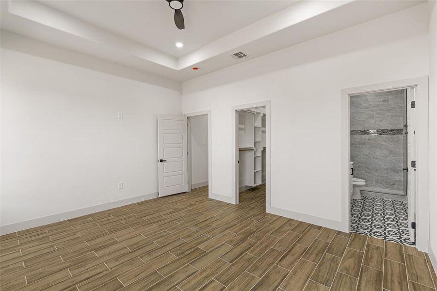 Spacious, unfurnished interior of a new home in , Granbury (Image 18). Spacious, unfurnished interior of a new home in , Granbury (Image 18).