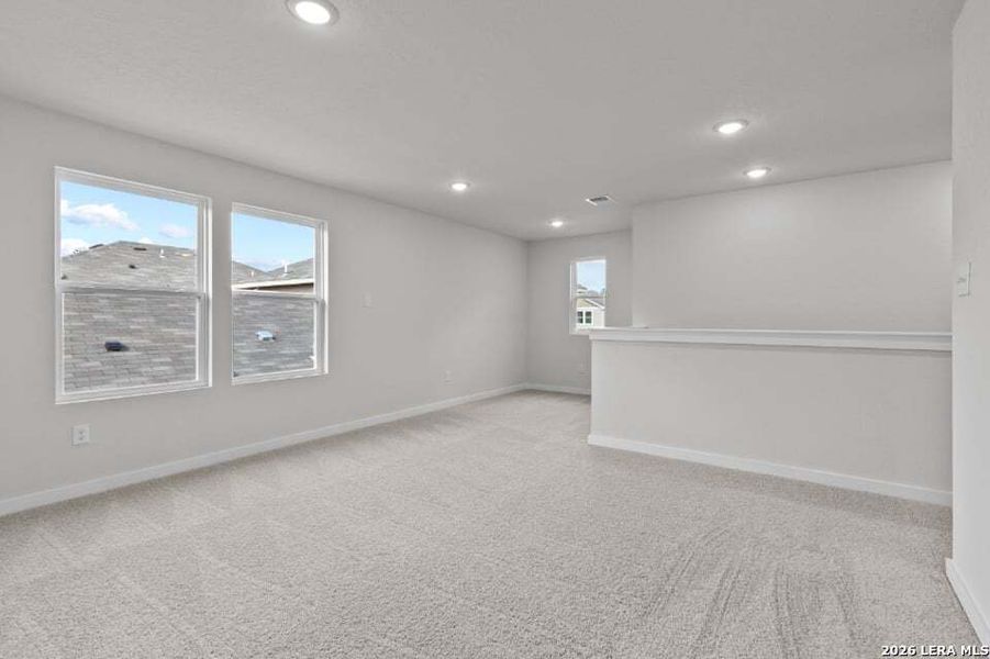Spacious, unfurnished interior of a new home in Summerlin, San Antonio (Image 13).