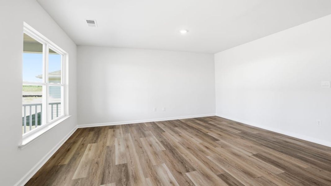 Spacious, unfurnished interior of a new home in Cascade Point, Seneca (Image 17). Spacious, unfurnished interior of a new home in Cascade Point, Seneca (Image 17).