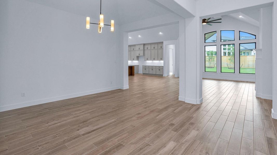 Spacious, unfurnished interior of a new home in Kresston, Montgomery (Image 14).