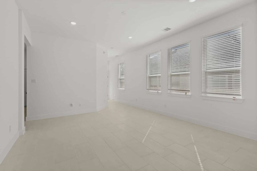 Representative unfurnished interior of a home built from the Toronto by Chesmar Homes in Stillwater Ranch, Buda (Image 14).